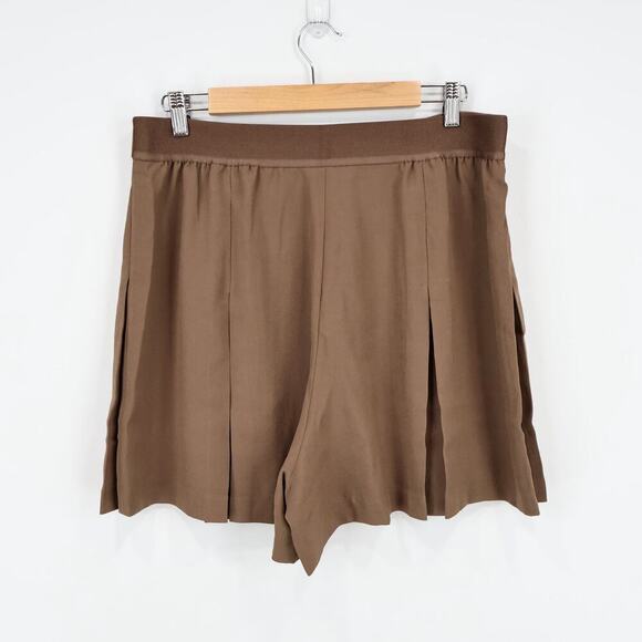 Spanx Crepe Pleated Pull On Short Cedar Brown Size XL NWT - Picture 6 of 6